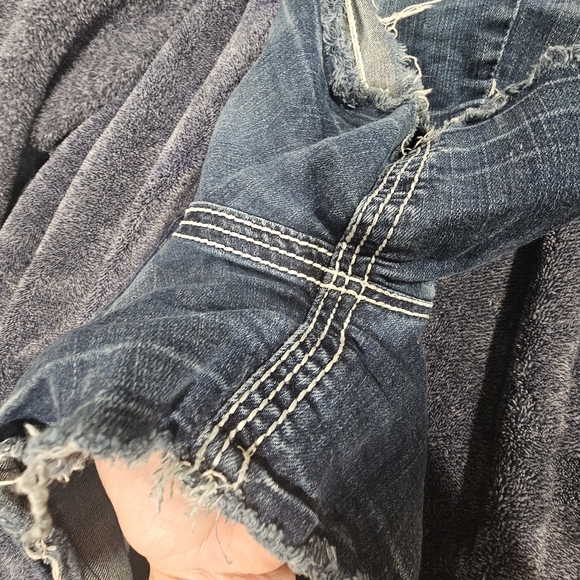 Shorts - Picture 5 of 8